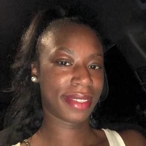 Meet your Posher, Cortney